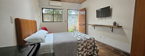 Hostal Nica Valley