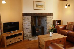 Cherry Trees - 2 Bedrooms -pets Ok - Woodburner