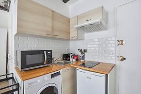 Charming Studio Center of Paris