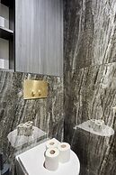 Luxurious Matignon/saint Honore Apartment