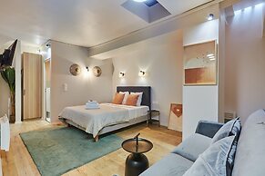 Charming Duplex 1 Bedroom Center of Paris