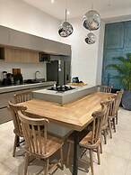 Casa Quero by Wynwood House