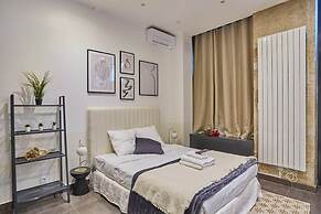 Spacious Studio Center of Paris/montmartre