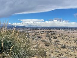 Hilltop Tavern and Inn