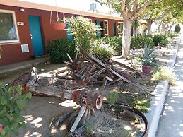 Hilltop Tavern and Inn