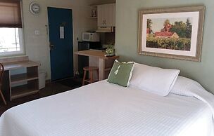 Hilltop Tavern and Inn