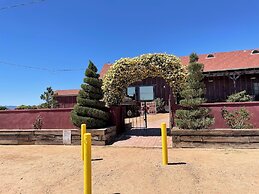 Hilltop Tavern and Inn