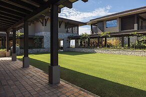 Nekajui, a Ritz-Carlton Reserve