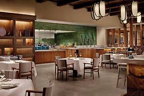 Nekajui, a Ritz-Carlton Reserve