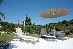 Poolside Holiday Home Near Cisternino