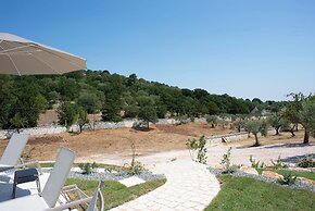 Poolside Holiday Home Near Cisternino