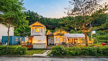 Gapyeong Mungkeul House Pension