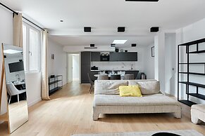Superb Apartment Porte Maillot / Arc de Triomphe