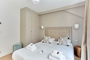 Superb Apartment Porte Maillot / Arc de Triomphe