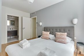 Superb Apartment Porte Maillot / Arc de Triomphe