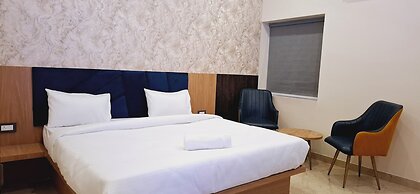 BlueNeck Hotel Ayodhya - A Veg Place