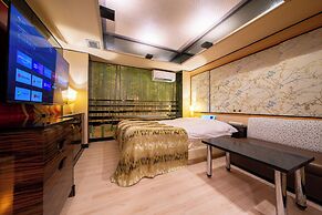 MANORHOUSE - Adult Only