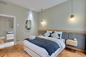 Sublime Apartment in the Center of Paris