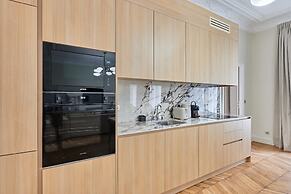 Sublime Apartment in the Center of Paris