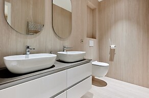 Sublime Apartment in the Center of Paris