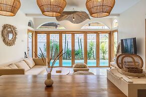 Wayang Villa by Betterplace