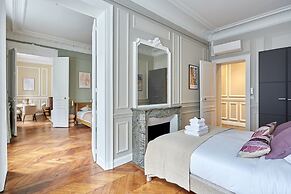 Magnificent Apartment Etoile Hoche Saint Honore