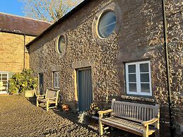 Glanhenwye Courtyard Cottages