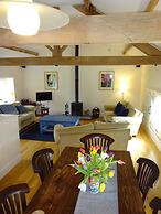 Glanhenwye Courtyard Cottages