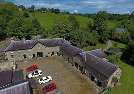 Glanhenwye Courtyard Cottages
