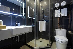 Rest Comfort Hotel (Zhoujiazui Rd. Branch)