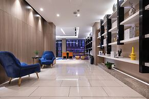 Rest Comfort Hotel (Zhoujiazui Rd. Branch)