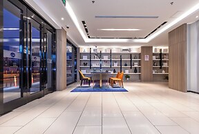 Rest Comfort Hotel (Zhoujiazui Rd. Branch)