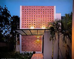 Tropical Garden House