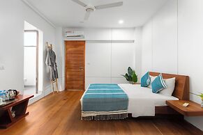 Tropical Garden House