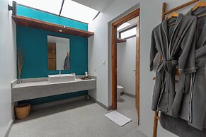 Tropical Garden House