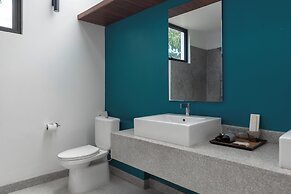 Tropical Garden House