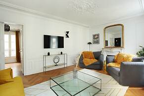 Sublime Apartment Louvre Museum Concorde