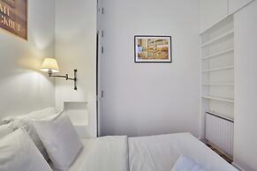 Appartment St Germain des Pres by Studio Prestige