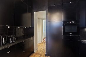 Appartment St Germain des Pres by Studio Prestige