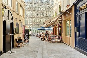 Magnificent New Studio Louvre Palais Royal