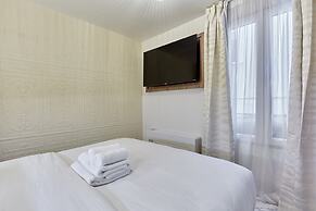 Magnificent New Studio Louvre Palais Royal