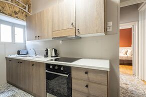 Vintage Acropolis Retreat Charming 3-bdrm in Koukaki