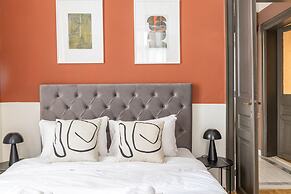 Vintage Acropolis Retreat Charming 3-bdrm in Koukaki