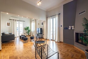 Acropolis View 3-bdrm With Rooftop Garden Jacuzzi