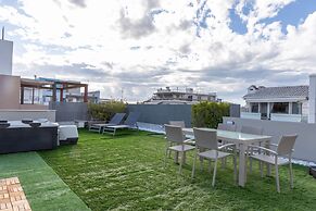Acropolis View 3-bdrm With Rooftop Garden Jacuzzi