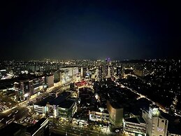 The November Stay Guri