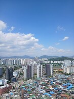 The November Stay Guri