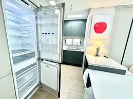 The November Stay Guri