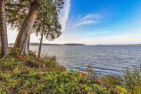 Puzzle Point Lodge in Poulsbo