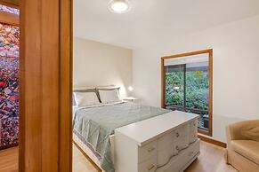 Puzzle Point Lodge in Poulsbo